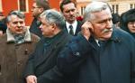 Lech Wałęsa przez tydzień będzie czekał na przeprosiny od Lecha Kaczyńskiego.Na zdjęciu w styczniu 2005 roku podczas uroczystości pogrzebowych Jana Nowaka-Jeziorańskiego
