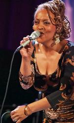 Cassandra Wilson na koncercie w Sali Kongresowej w Warszawie w marcu 2008 r.