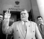 Lech Wałęsa musiał w końcu stanąć przed sądem lustracyjnym, choć długo zarzekał się, że lustracji się nie podda