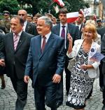 Prezydent Lech Kaczyński w przedwyborczym okresie dwa razy odwiedził Podkarpacie. Na zdjęciu 17 czerwca w Przemyślu w towarzystwie kandydata PiS na senatora Stanisława Zająca (z lewej) oraz posłanki Jolanty Szczypińskiej 