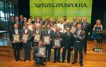 Laureaci tegorocznej edycji rankingu „Rz” i goście podczas gali wręczenia dyplomów na Giełdzie Papierów Wartościowych w Warszawie