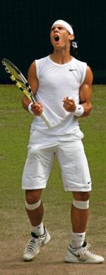 Rafael Nadal  przyznaje, że przystosował się do gry na wimbledońskiej trawie