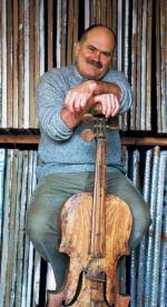 Andrzej Bieńkowski dziś pisze książki o wiejskich muzykantach