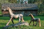 Jedną z atrakcji turystycznych jest skansen 