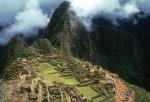 Machu Picchu, tajemnicze miasto Inków w Andach, opuszczone przez mieszkańców z nieznanych powodów podczas najazdu Pizarra 