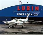 Beechcraft z powietrznej floty KGHM na lubińskim lotnisku