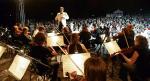 Fundacja Nowa Orkiestra Kameralna – organizator Letniego Festiwalu Nowego Miasta „Muzyka i historia” – działa od ośmiu lat bez zbytniego rozgłosu, ale za to skutecznie