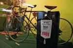 Na wystawie jest pokazanych około 100 pamiątek, w tym rowery: jaguar, huragan, bałtyk 