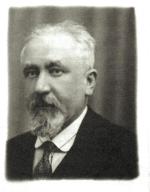 Jakub Mortkowicz, drukarz, wydawca, księgarz; od 1926 r. do 1931 r., kiedy to popełnił samobójstwo w chwili załamania nerwowego, wydał ponad 700 pozycji 