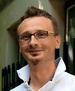 Piotr Bazylko, współautor poradnika