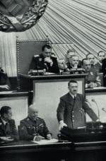 Na posiedzeniu Reichstagu przemawia kanclerz Adolf Hitler, zapowiadając „unicestwienie rasy żydowskiej” 