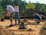 W Legionowie żmudną pracą archeologiczną zajmuje się zespół kilkunastu osób  