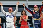 Robert Kubica na podium z najbardziej niespodziewanym zwycięzcą Grand Prix w tym sezonie Sebastianem Vettelem 