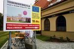 Tablica reklamowa wywołała oburzenie dyrekcji wilanowskiego muzeum
