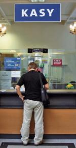 Polacy obawiają się m.in. wyższego oprocentowania kredytów  (na zdjęciu placówka Banku BPH w Warszawie) 