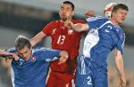 Ostatni mecz Polski  ze Słowacją  w lutym 2007 w Jerez zakończył się remisem 2:2.  W środku  Marcin Wasilewski. Słowacja zajmuje  w rankingu FIFA 60. miejsce, Polska jest 30. 