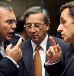 <Od lewej: kanclerz Austrii Alfred Gusenbauer, premier Luksemburga  Jean-Claude Juncker  i prezydent Francji Nicolas Sarkozy  w przerwie obrad szczytu 