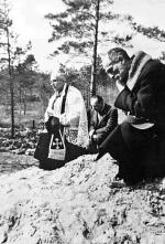 Wiosna 1943, ekshumacja w Lasach Katyńskich 