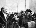 Ignacy  Paderewski  – skuteczny orędownik sprawy polskiej  w Europie  i w Ameryce. Jego przyjazd  do Poznania  w końcu grudnia 1918 roku stał się sygnałem  do rozpoczęcia powstania przez  Wielkopolan