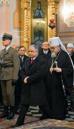 Lech Kaczyński w sobotę podczas prawosławnego nabożeństwa w Warszawie z okazji 90. rocznicy odzyskania niepodległości