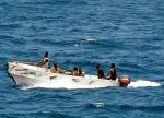 Piraci odpływający z pokładu porwanego we wrześniu ukraińskiego statku „Faina”