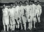 Reprezentacja Polski w szermierce na olimpiadzie w Paryżu. Pierwszy z lewej dr Alfred Eugeniusz Ader 
