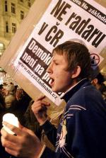 Czescy przeciwnicy tarczy wielokrotnie demonstrowali w centrum Pragi (zdjęcie z 17 listopada) 