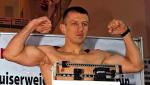 Tomasz Adamek ważył przed walką 89 kg i 800 g, jego rywal Steve Cunningham – 89 kg i 350 g  