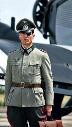 Jerry Maguire, agent Ethan Hunt (w trzech częściach filmu „Mission: Impossible”). Teraz Tom Cruise jako pułkownik Claus von Stauffenberg 