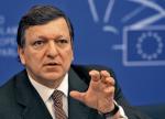 Firmom będziemy pomagać  składać pozwy sądowe  przeciwko Rosji  i Ukrainie.  A rządom  zaproponujemy wspólną politykę energetyczną  – powiedział przewodni- czący KE  Jose Manuel  Barroso 