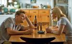 April (Kate Winslet) i Frank (Leonardo DiCaprio) są małżeństwem, które przechodzi głęboki kryzys  