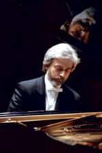 Krystian Zimerman zagrał II sonatę Grażyny Bacewicz także podczas swego recitalu na festiwalu w Salzburgu w 2008 r. 