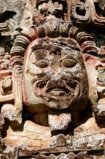 Budowle Majów zdobią tysiące płaskorzeźb
