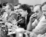 Okrągły Stół był przedsięwzięciem taktycznym, a nie organiczną umową zawartą pomiędzy rządzącymi a społeczeństwem. Na zdjęciu od prawej: Jacek Kuroń, Lech Kaczyński, Lech Wałęsa, Tadeusz Mazowiecki  