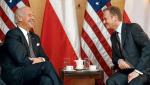 Wiceprezydent USA Joseph Biden podczas rozmowy  z polskim premierem Donaldem Tuskiem 