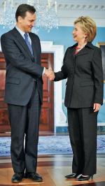 Raport nie zepsuł ubiegłotygodniowej wizyty Radosława Sikorskiego u szefowej Departamentu Stanu Hillary Clinton 