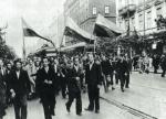 Manifestacja w Warszawie 3 września 1939 r. po wypowiedzeniu wojny Niemcom przez Wielką Brytanię i Francję 
