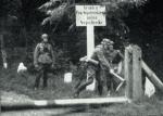 Niemcy przekraczają polską granicę pod Sępólnem Krajeńskim 1 września 1939 r. 