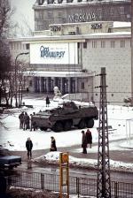5 tys. zł kosztuje współczesna odbitka historycznego zdjęcia  Chrisa Niedenthala  z 1981 r. (artinfo.pl)