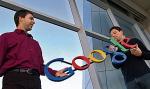 Sergey Brin  i Larry  Page twierdzą, że  w jakimś sensie wciąż się bawią 