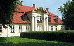 Koźminek – przebudowano w 1907 r. Dwór w Koźminku koło Kalisza. Jan Heurich młodszy przebudował w latach 1906 – 1907 istniejący tam wcześniej dwór dla właściciela Tadeusza Handkego. 	—m.r.