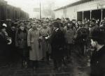 Przyjazd Brygadiera Józefa Piłsudskiego do Warszawy, Dworzec Wiedeński 12 grudnia 1916 r., fotografia o wymiarach 11,4 x 15,6 cm 