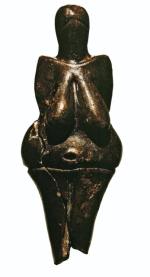Figurka  z Dolni Vestonice  w Czechach liczy sobie  ok. 27 tys. lat