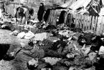 Polacy zamordowani przez UPA  na Wołyniu. Zdjęcie  ze wsi Lipniki z 26 marca 1943 r.