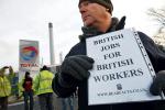„Praca  w Wielkiej Brytanii dla brytyjskich pracowników”  to ostatnio częste hasło zwiazków zawodowych na Wyspach