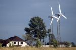 <Elektrownie wiatrowe  to ciągle  drogie  inwestycje, chociaż ci,  którzy  zdecydują się na nie, mogą skorzystać  z ulgi  podatkowej