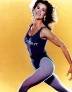 Aktorka Jane Fonda w latach 80. prowadziła bardzo aktywny styl życia, propagując aerobik, ćwiczenia rozciągające i jogę