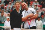 Stephanie Graf i Andre Agassi dokładnie 10 lat temu triumfowali na kortach Rolanda Garrosa we Francji. Zaraz potem porzucili swoje kariery sportowe. I... wzięli ślub.