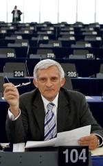 Jerzy Buzek może być pewien poparcia eurodeputowanych