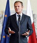 Donald Tusk wybrał inną drogę walki z kryzysem niż Jacek Rostowski